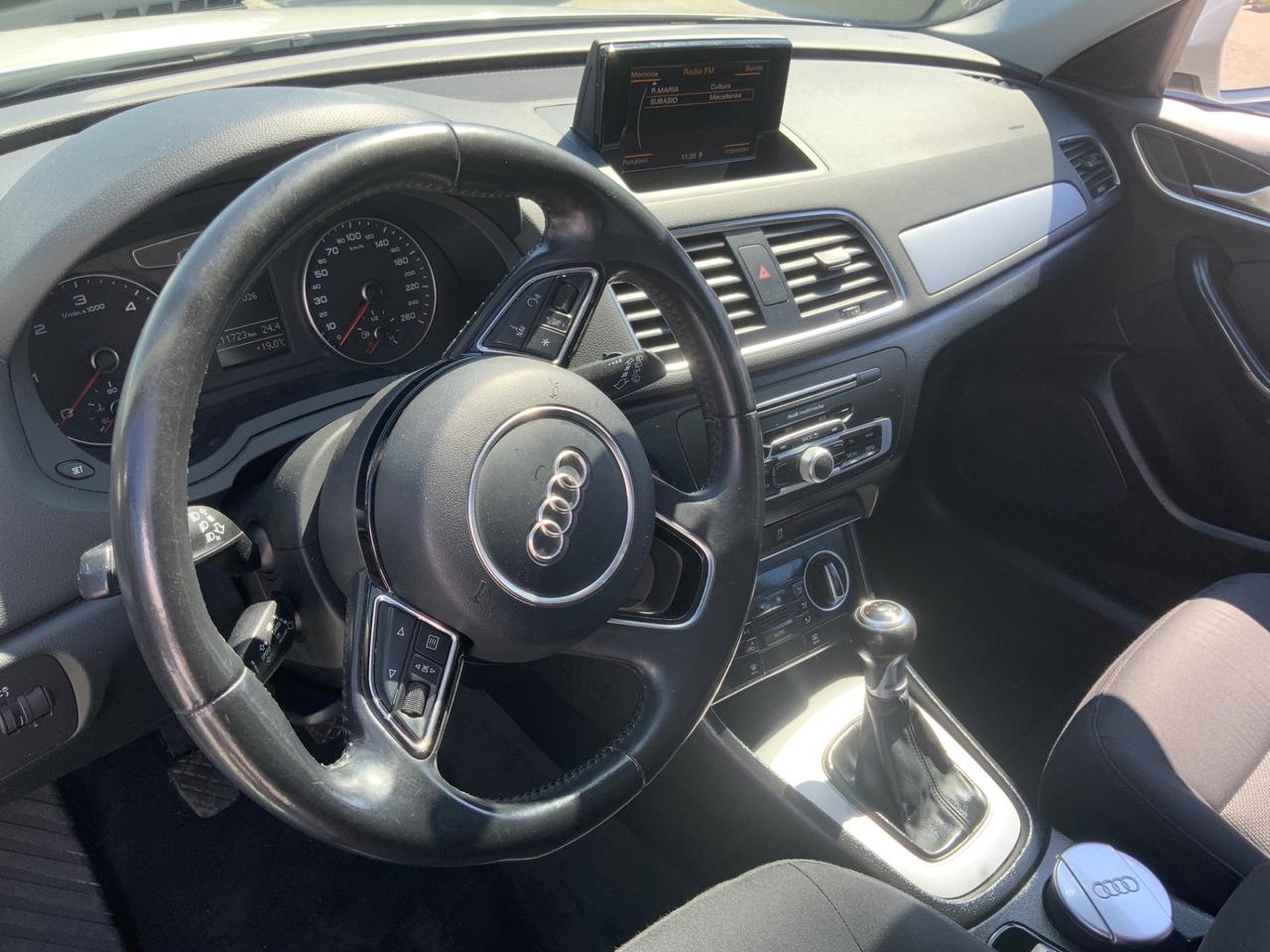 Audi Q3 2.0 TDI 120 CV Business