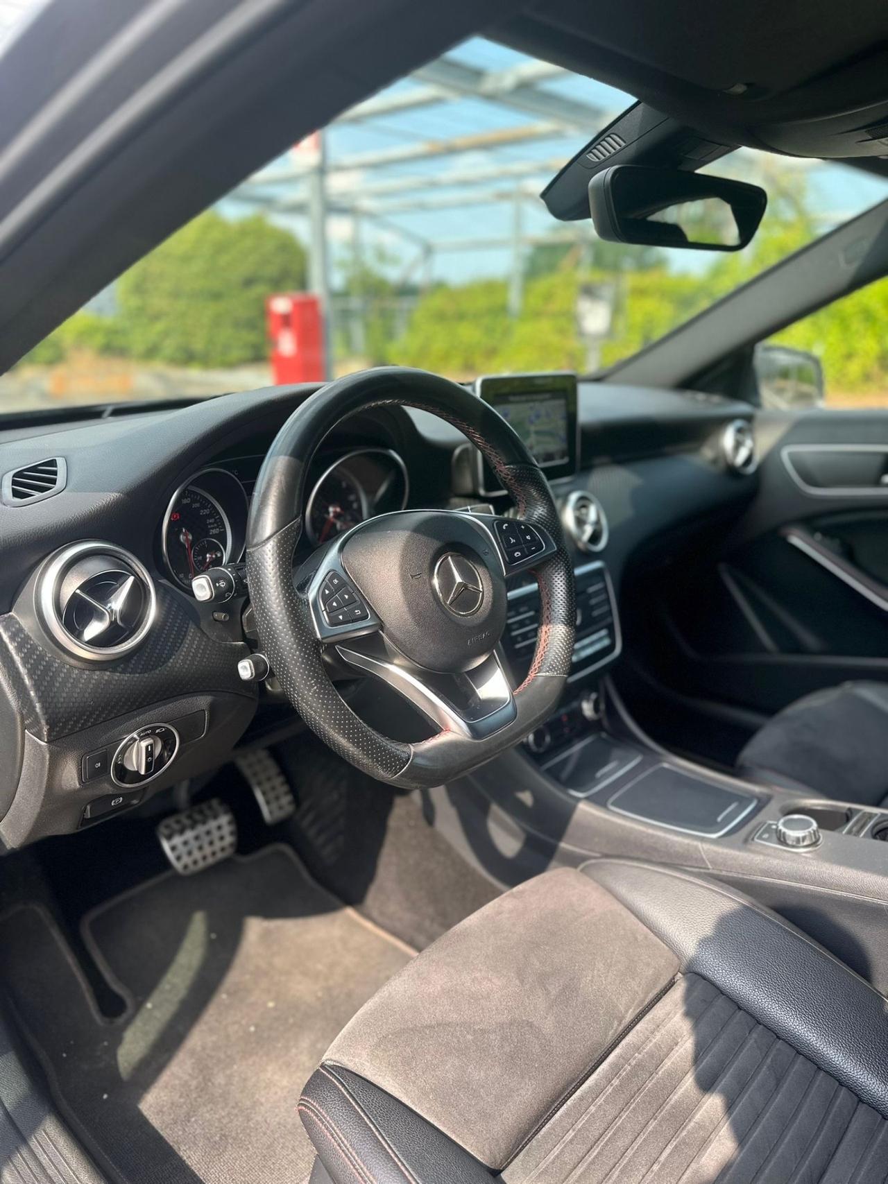 Mercedes-benz A 180 A 180 d Automatic Premium