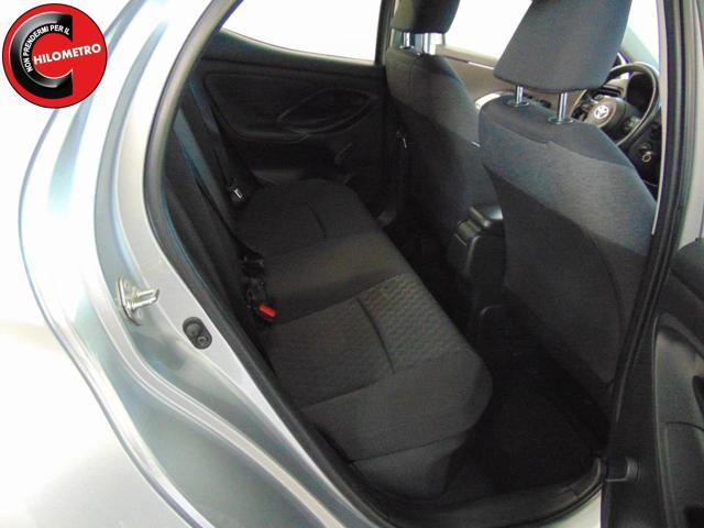 TOYOTA Yaris 1.5 Hybrid 5 porte Business