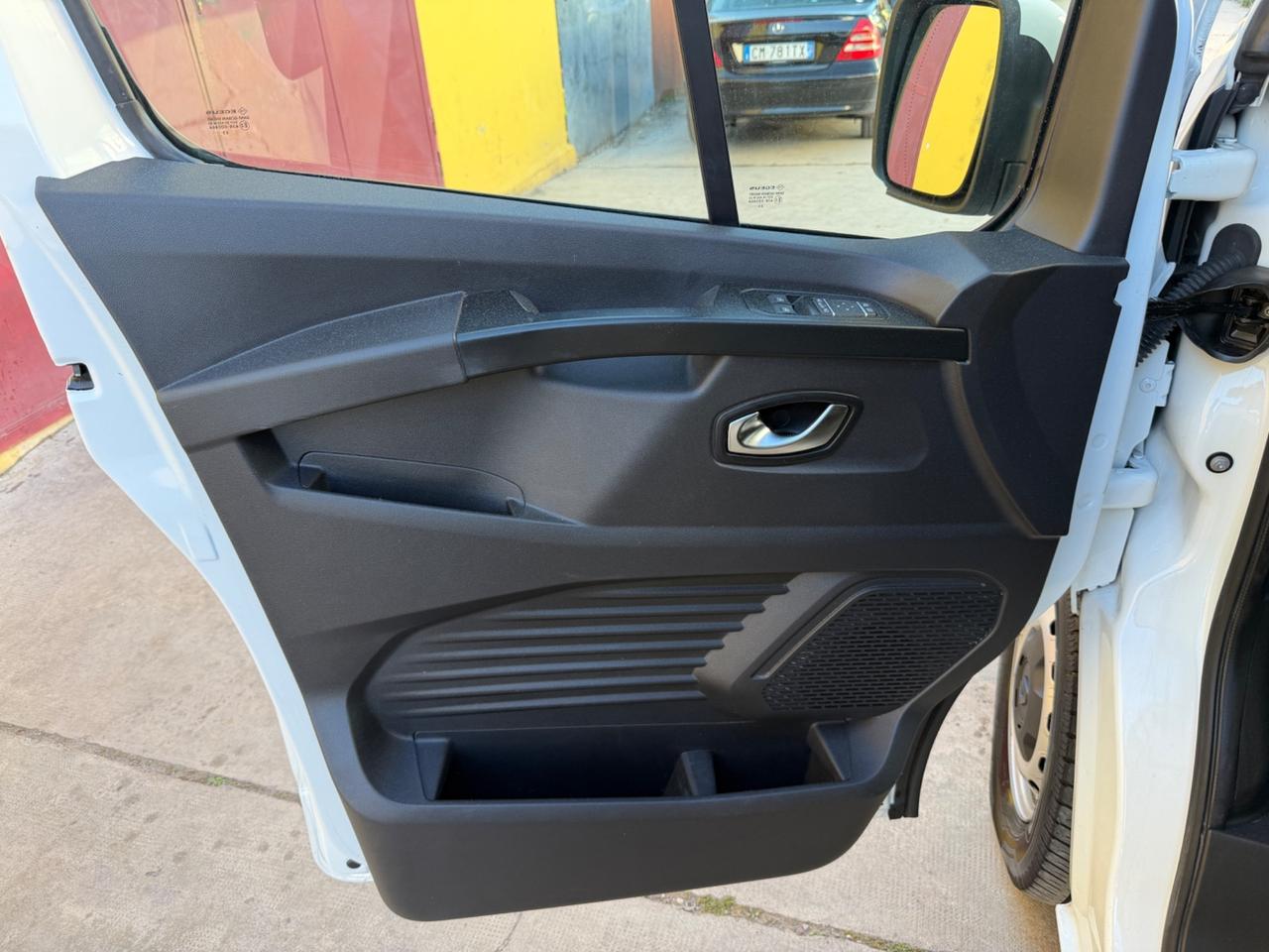 Renault Trafic passo lungo 2.0d 150cv - 2024