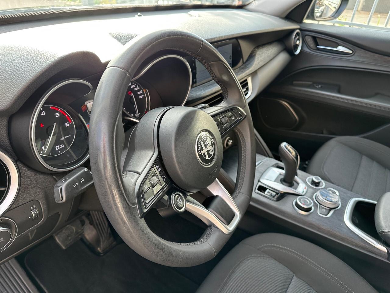 Alfa Romeo Stelvio 2.2 Turbodiesel 190 CV AT8 RWD Business