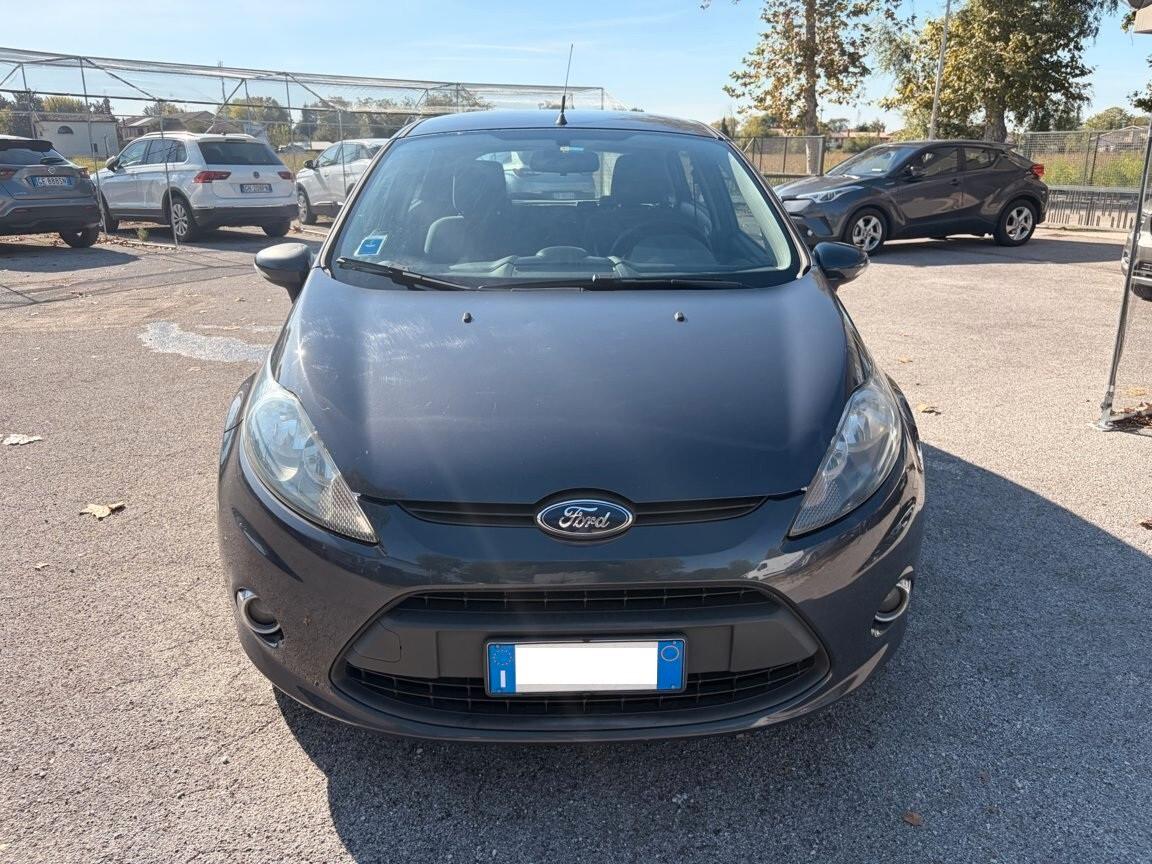 Ford Fiesta 1.4 TDCi 70CV 5 porte Titanium