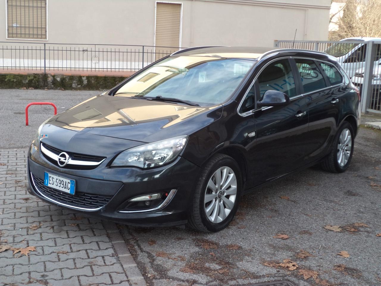 Opel Astra 1.7 CDTI 110CV Sports Tourer Cosmo EURO 5