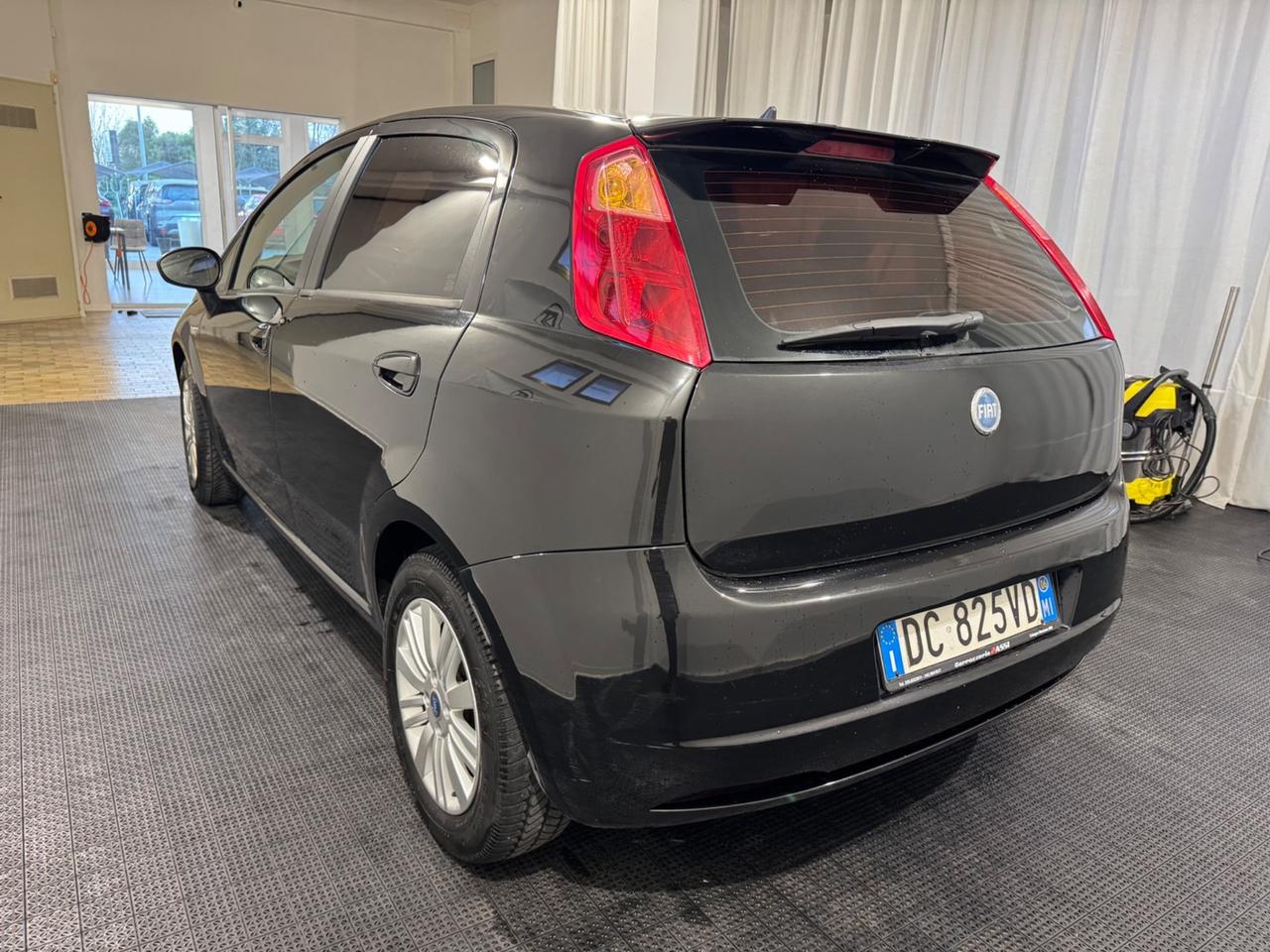 Fiat Grande Punto 1.4 Starjet 16V 5 porte Dynamic