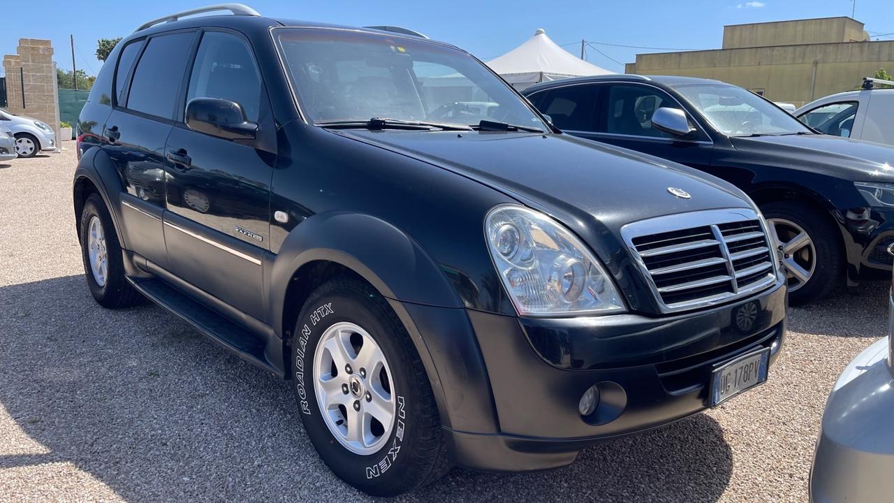 Ssangyong REXTON 2.7 diesel Autocarro
