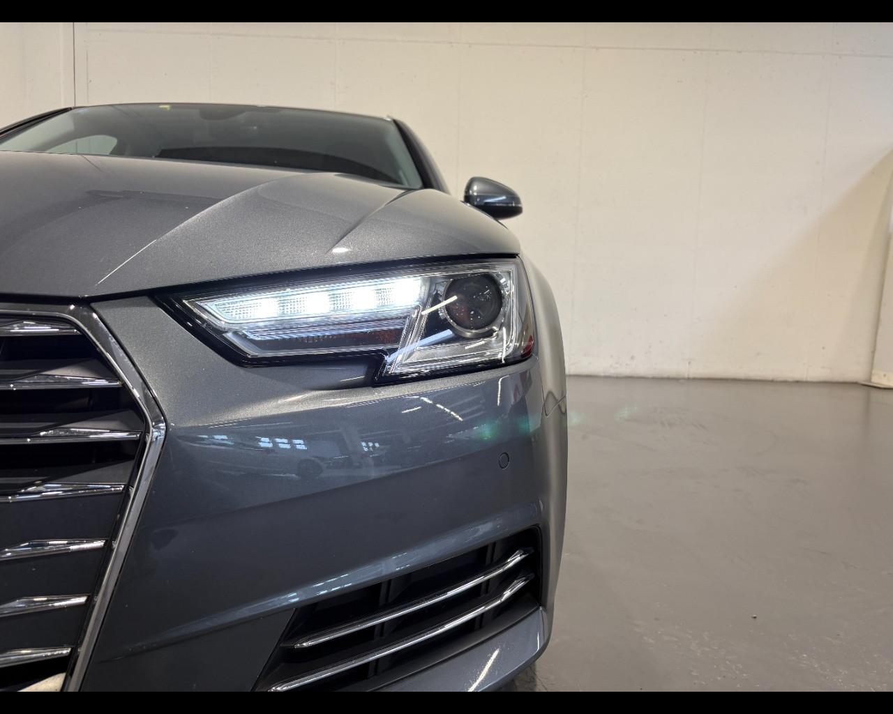 AUDI A4 AVANT 2.0 TDI S-TRONIC BUSINESS