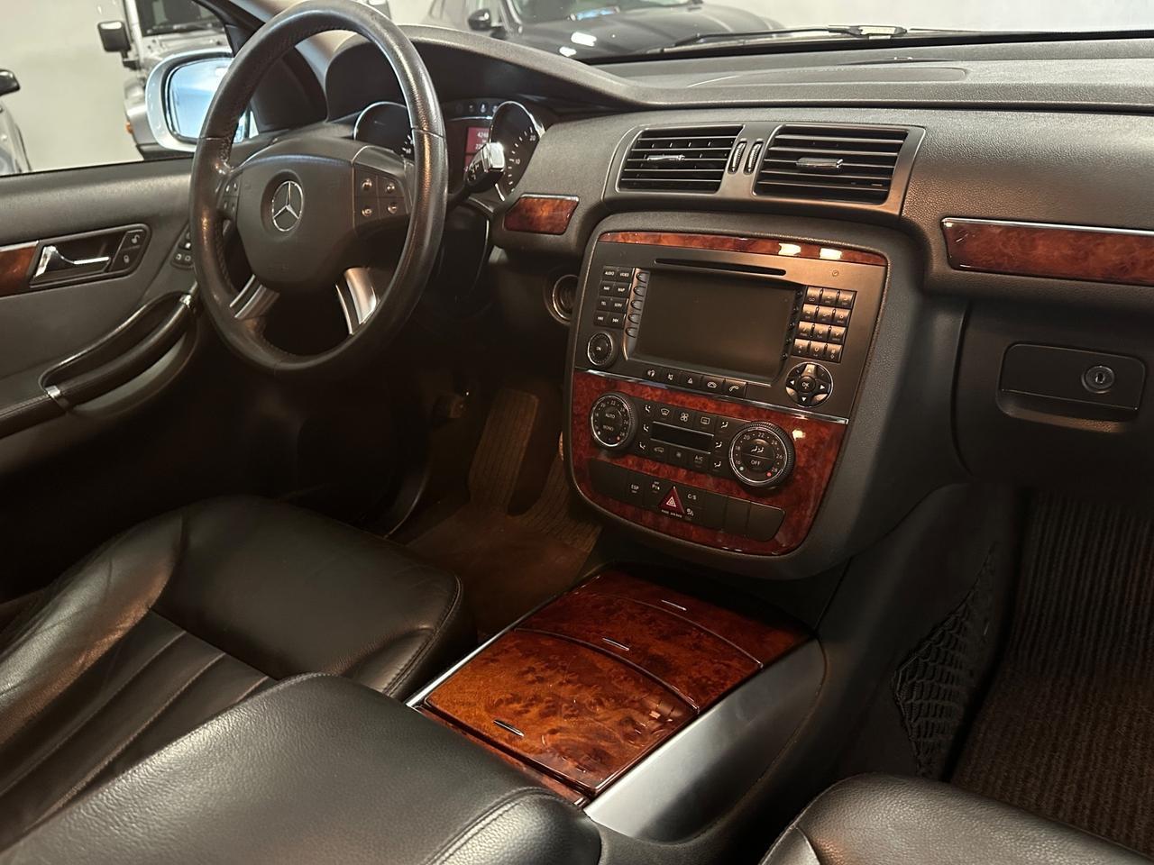 MERCEDES-BENZ R 320CDI 224CV 4 MATIC 6 POSTI