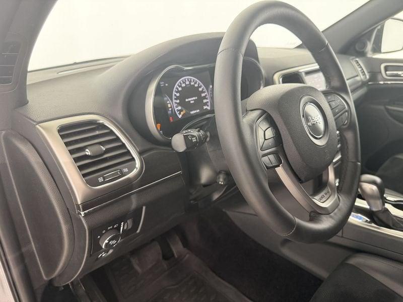 Jeep Grand Cherokee 3.0 V6 CRD 184kW Night Eagle