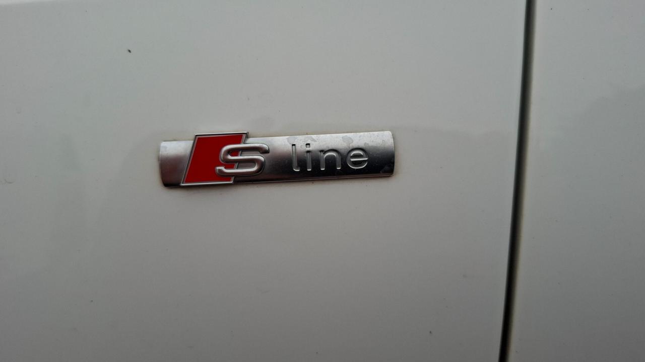 Audi A4 Avant 2.0 TDI 190 CV Business Sport-S LINE