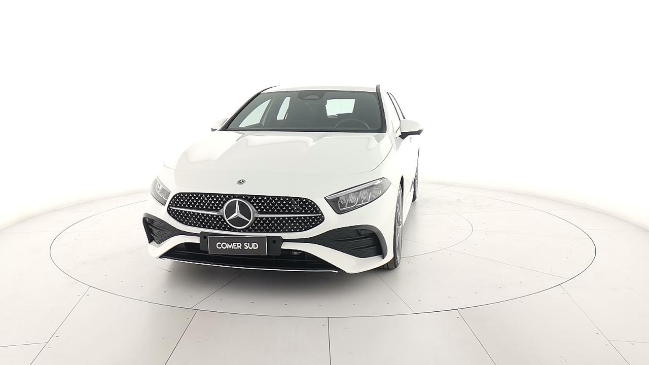 Mercedes-Benz Classe A - W177 2023 - A 180 d AMG Line Premium auto