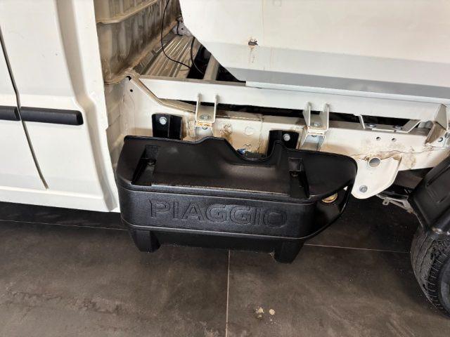 PIAGGIO PORTER NP6 GPL Vasca Rifiuti Ribaltabile Compatta