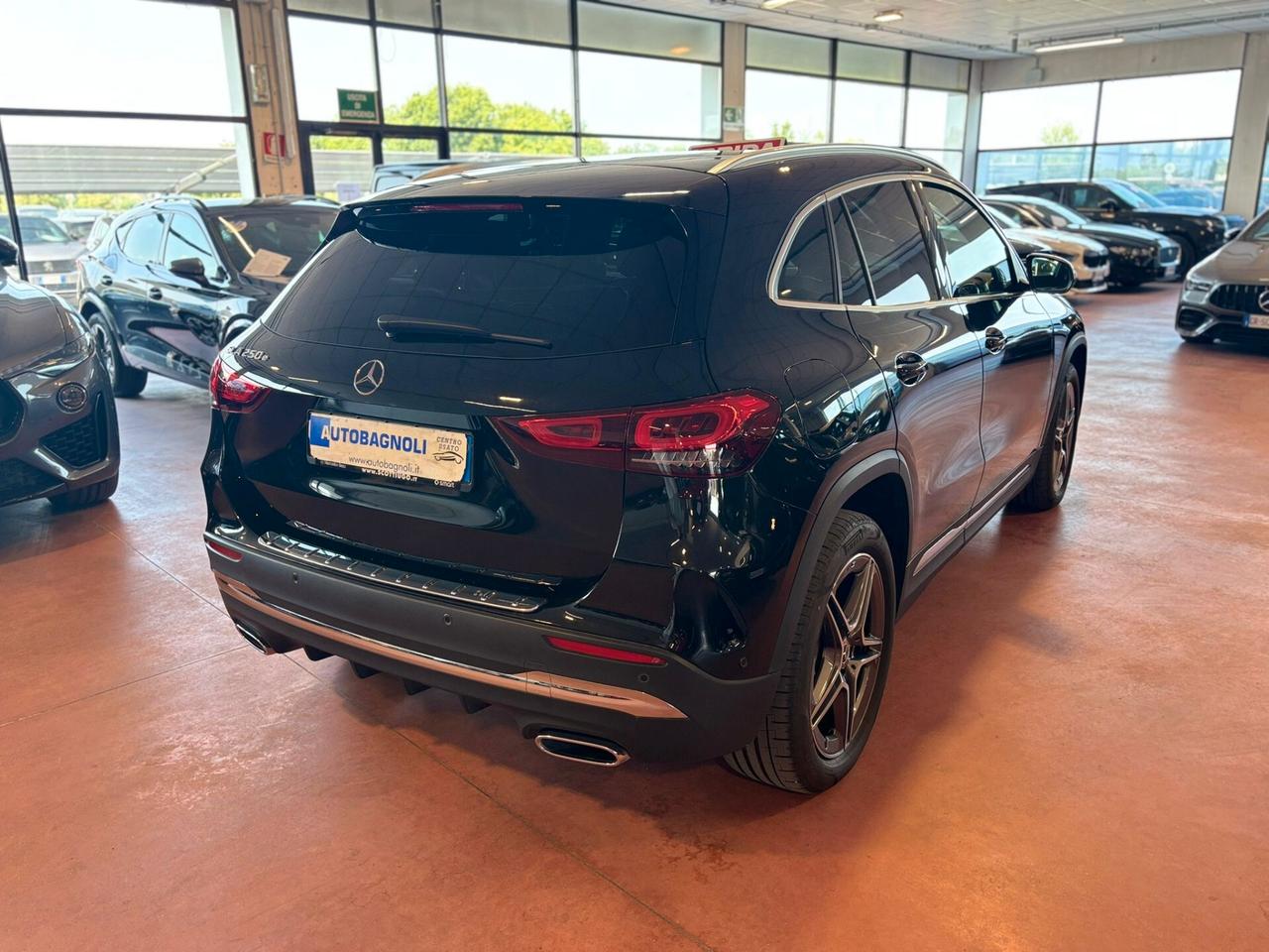 Mercedes-benz GLA 250 e PREMIUM hybrid EQ 19000 KM
