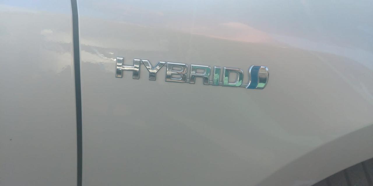 Toyota Corolla HBRID 98cv NEO PATENTATI APPLE CAR PLAY BLUETOOTH CRUISE CERCHI MULTIFUNZIONE