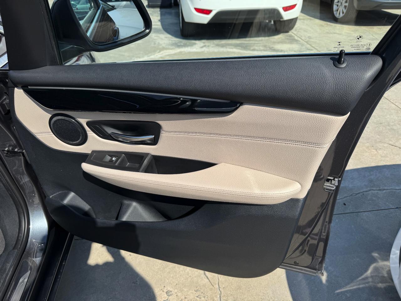 BMW 218d Active Tourer LUXURY/TETTO/FULL LED/PELLE