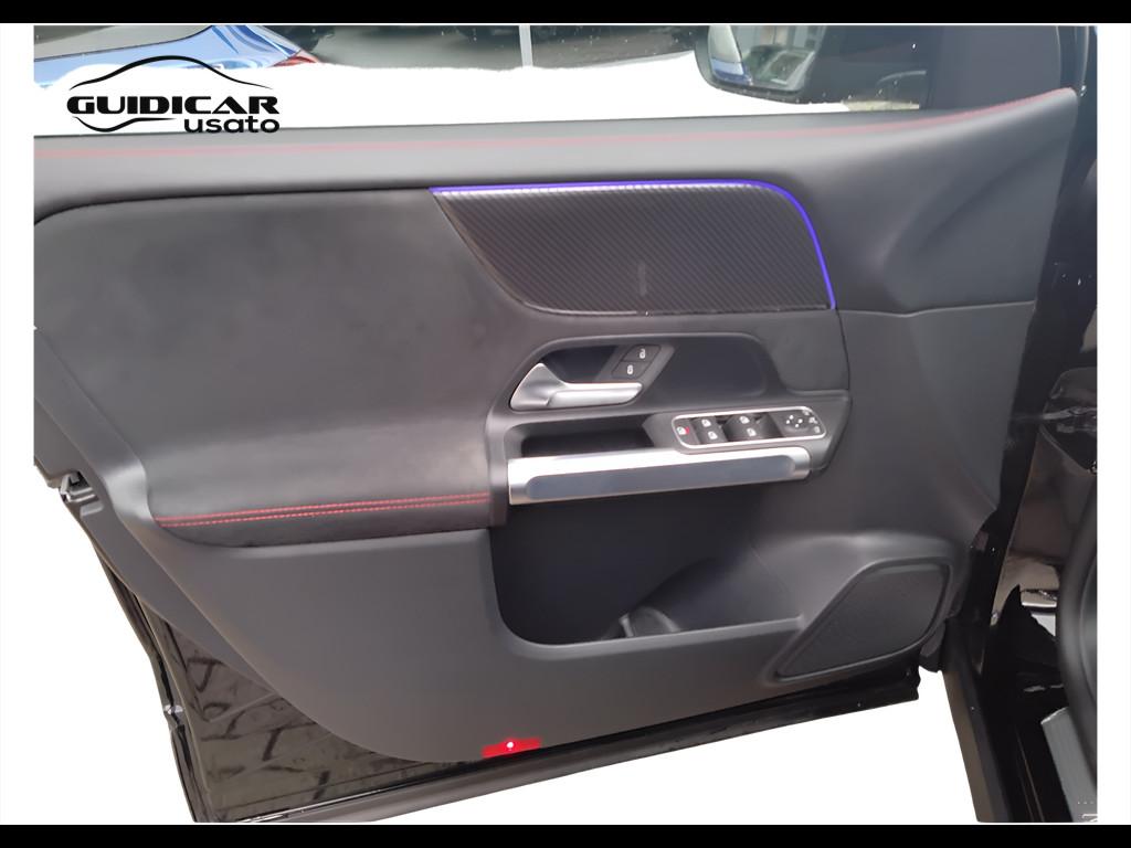 Mercedes-Benz GLB - X247 2019 - GLB 180 d Premium auto