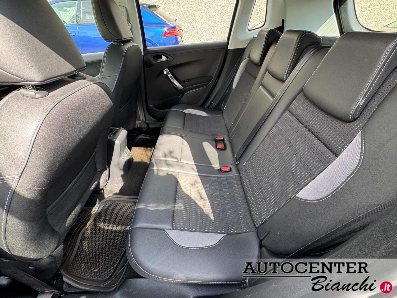 Peugeot 2008 1.6 bluehdi Allure 100cv my16