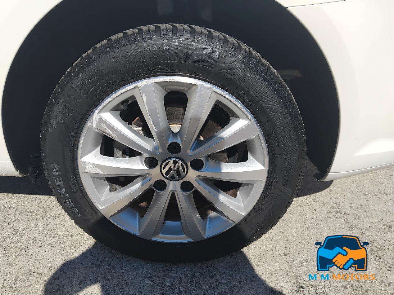 Volkswagen Touran 1.4 tsi Highline 140cv dsg 7 posti unico proprietario