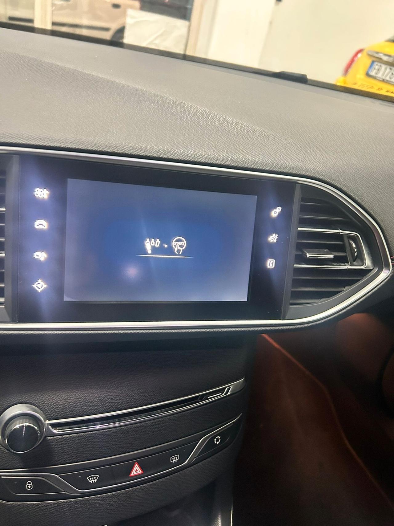 Peugeot 308 1.2B 130CV GT Line 2015