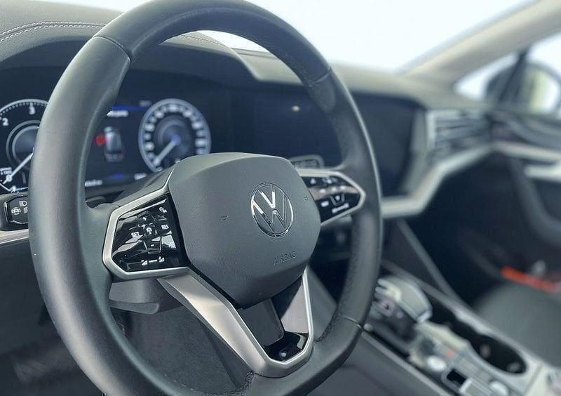 Volkswagen Touareg 3.0 V6 TDI SCR Elegance R-LINE