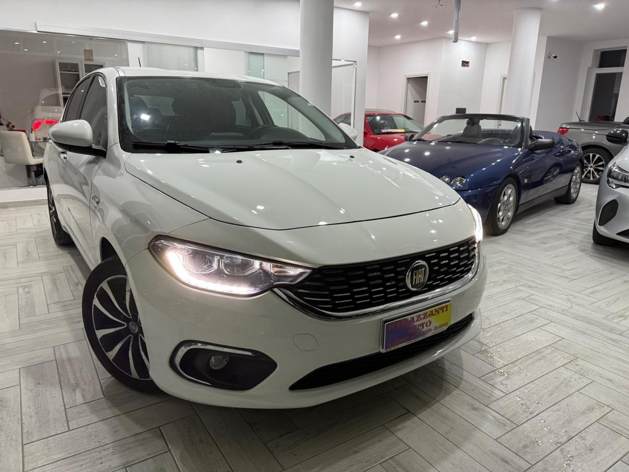 Fiat Tipo 1.6 Mjt 120cv 5P LOUNGE LED/R17 DA VETRINA2019