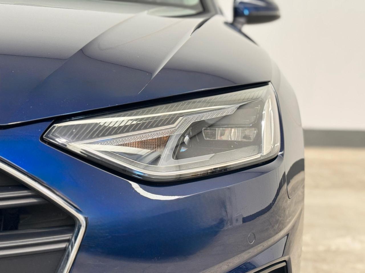 Audi A4 Avant 30 TDI/136 CV S tronic
