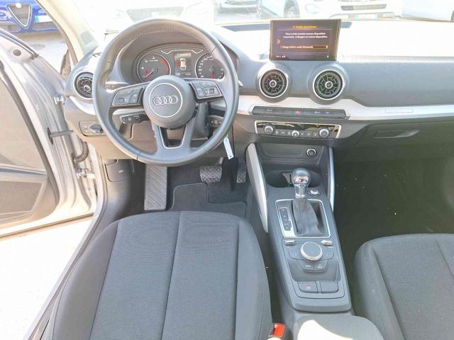 AUDI Q2 35 TDI quattro S tronic Business