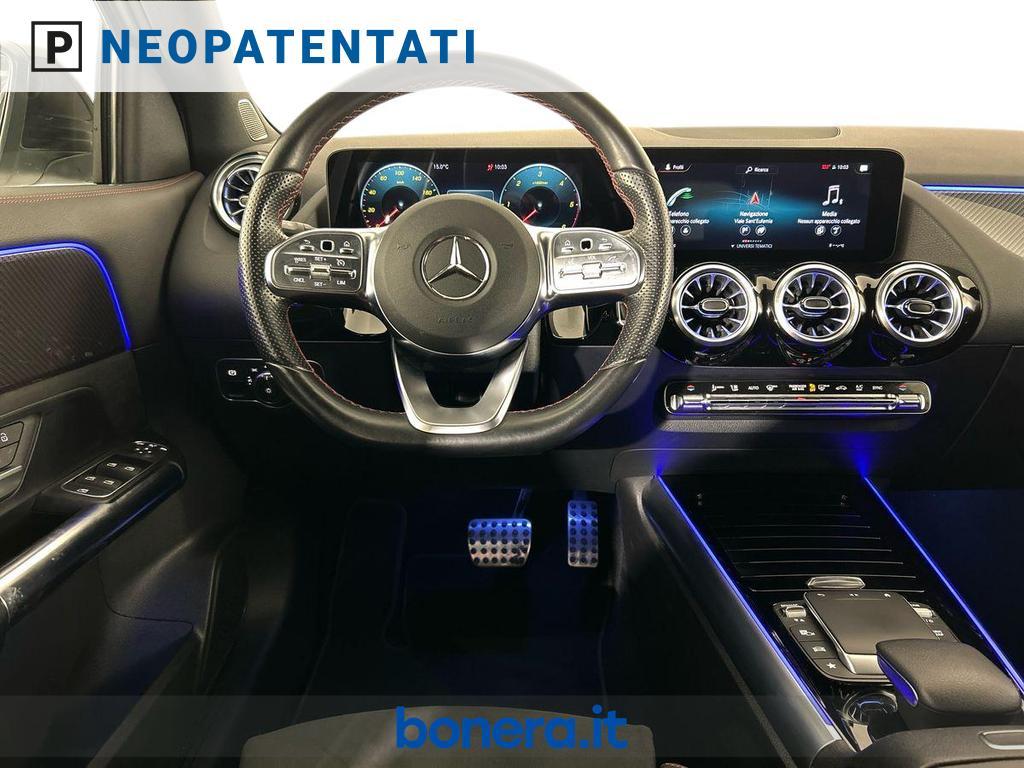 Mercedes GLA 180 180 D Premium 8G-DCT