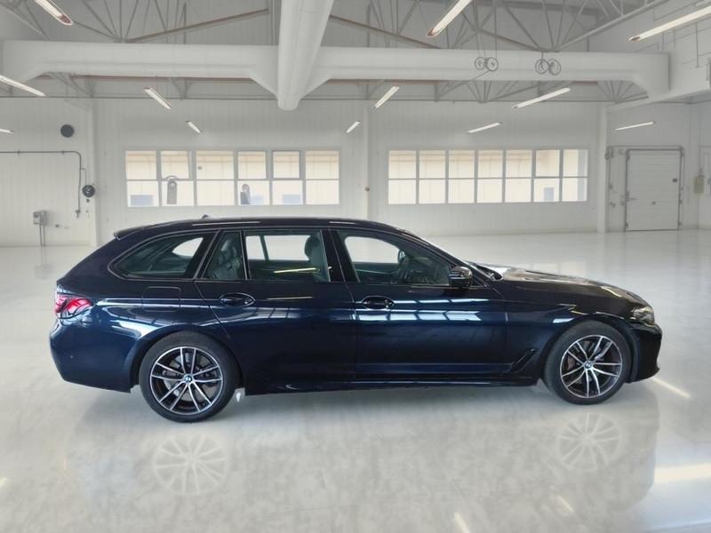 BMW 530 MH48V 183 KW XD M SPORT AUTO TOURING STATION WAGON