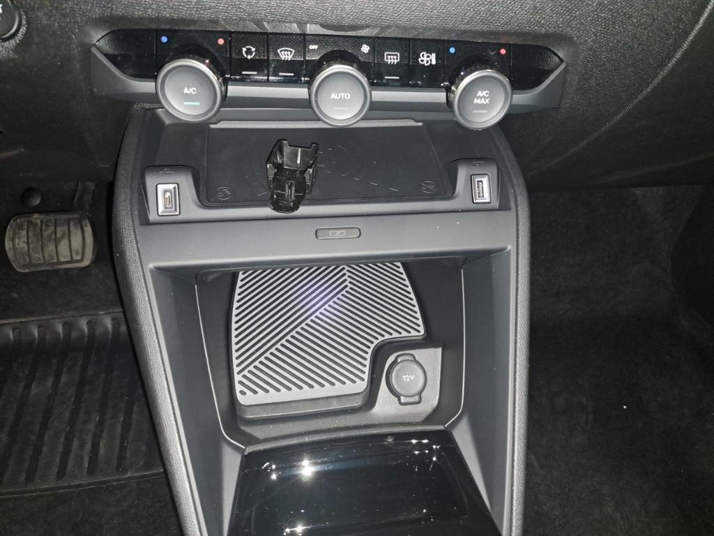 CITROEN C4 HYBRID 145 e-DCS6 - MAX