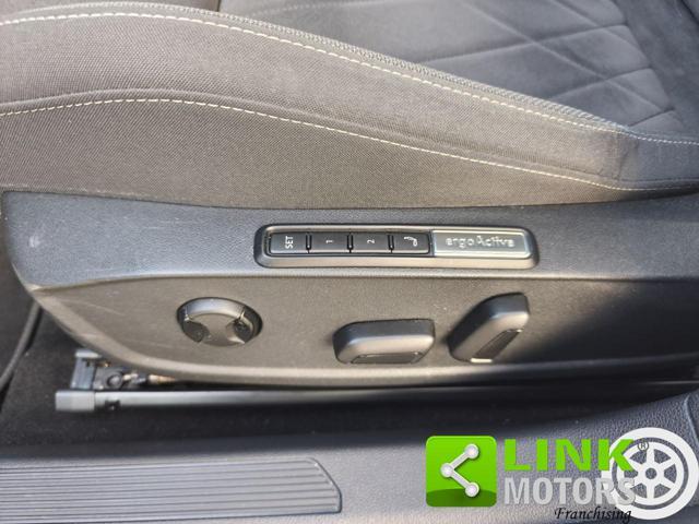 VOLKSWAGEN Golf 1.5 eTSI 130 CV EVO ACT DSG Style