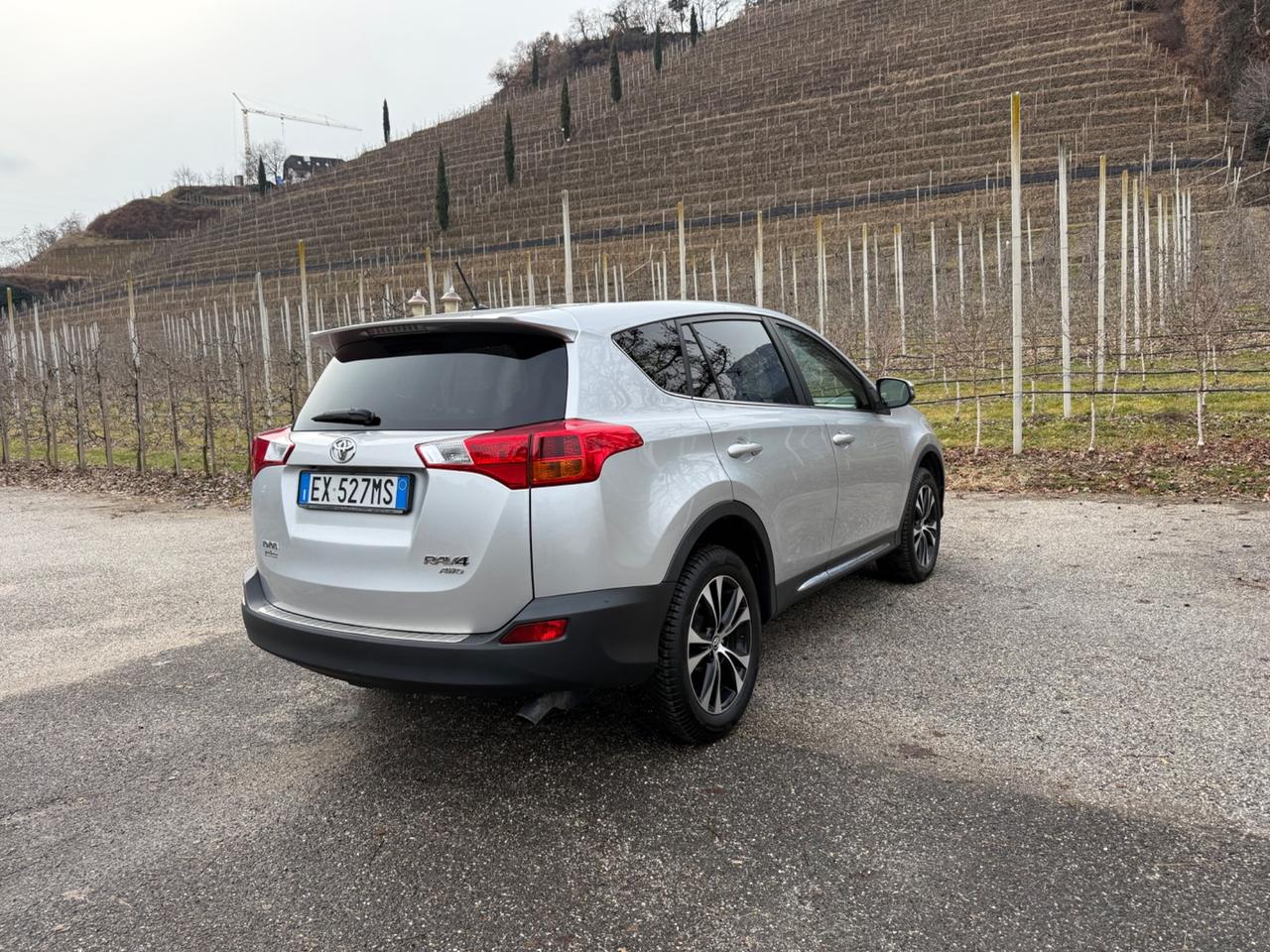 Toyota RAV 4 RAV4 2.0 D-4D 4WD Lounge White Ed.