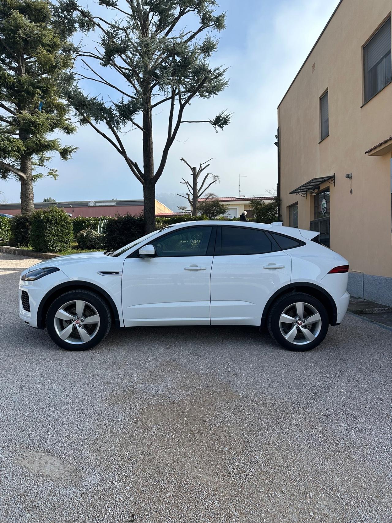 Jaguar E-Pace 2.0D 180 CV AWD aut. R-Dynamic SE OK neopatentati