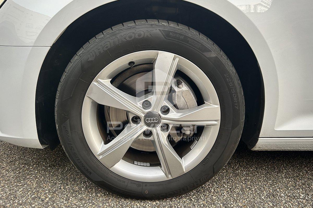 AUDI A4 Avant 40 TDI quattro S tronic Business