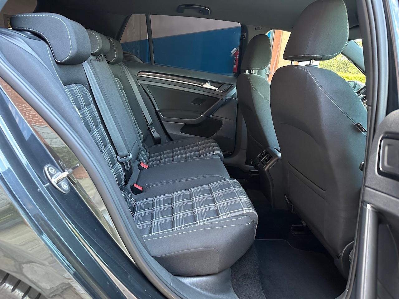 Volkswagen Golf GTD 2.0 TDI DSG 185cv
