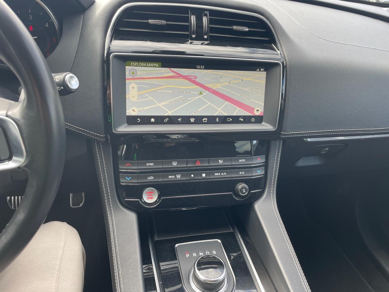 Jaguar F-Pace 2.0 D 180 CV AWD aut. R-Sport GARANZIA