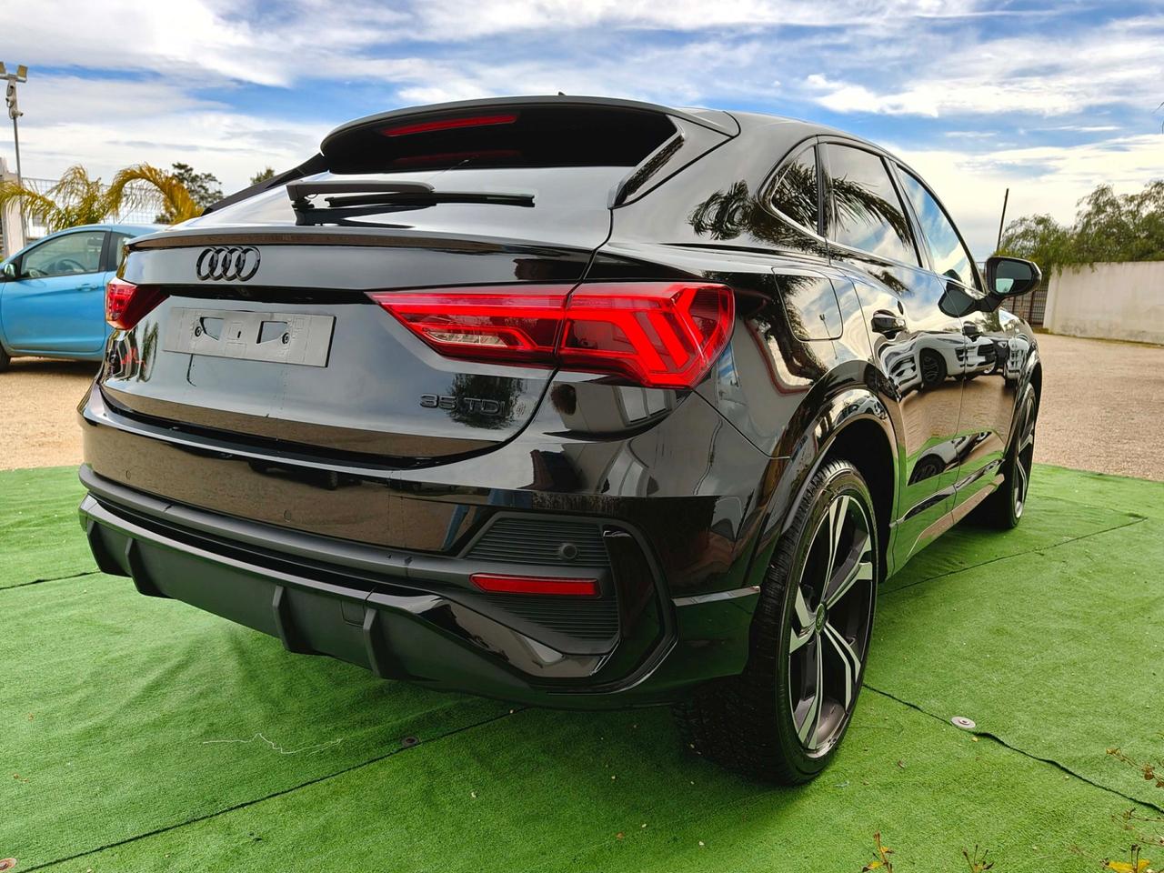 Audi Q3 SPB 35 TDI S tronic line edition - 2024