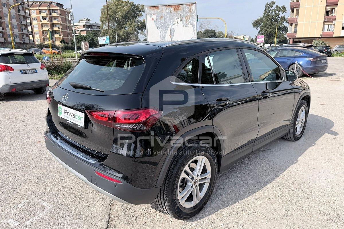 MERCEDES GLA 180 d Automatic Business