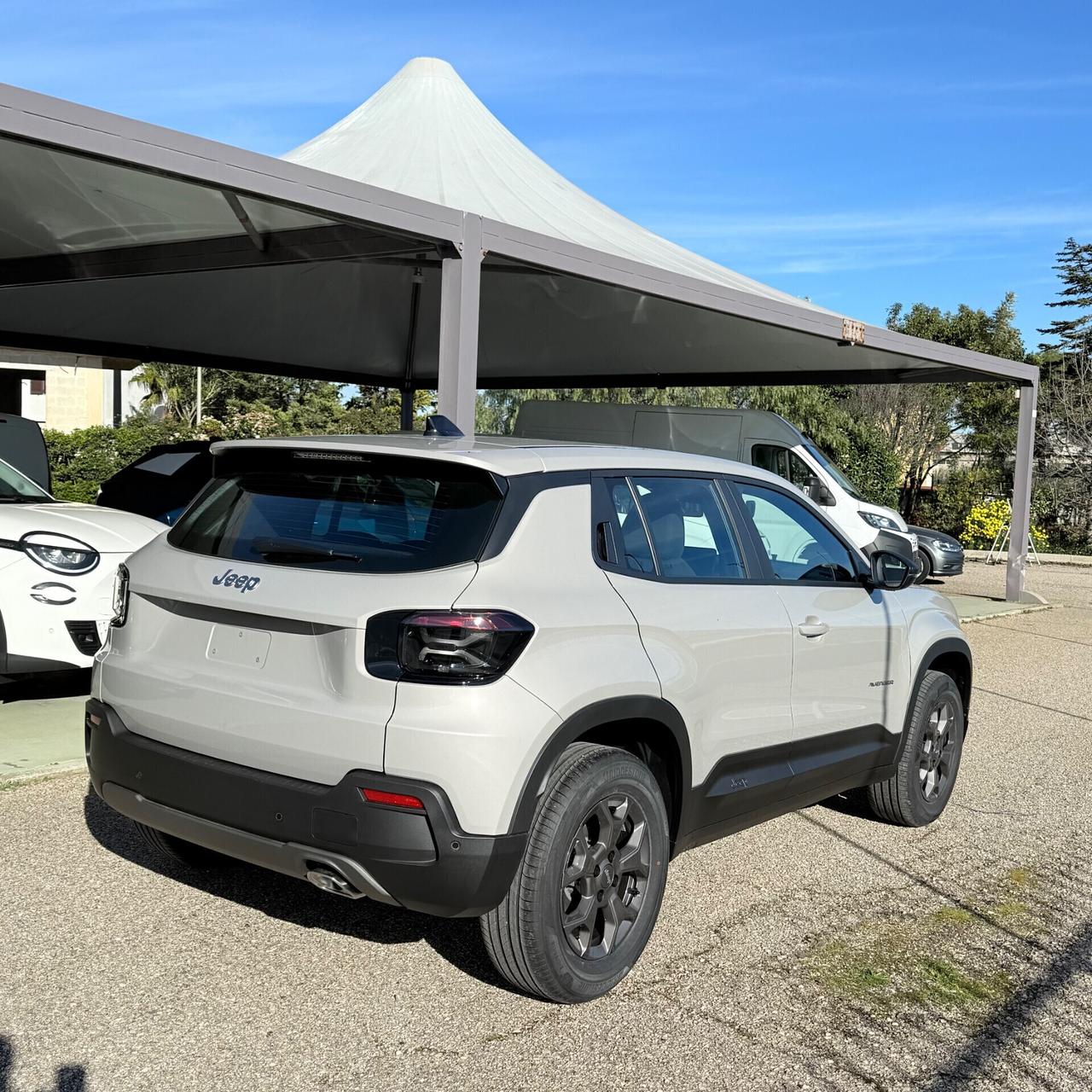 Jeep Avenger 1.2 Turbo 100 CV MHEV Longitude