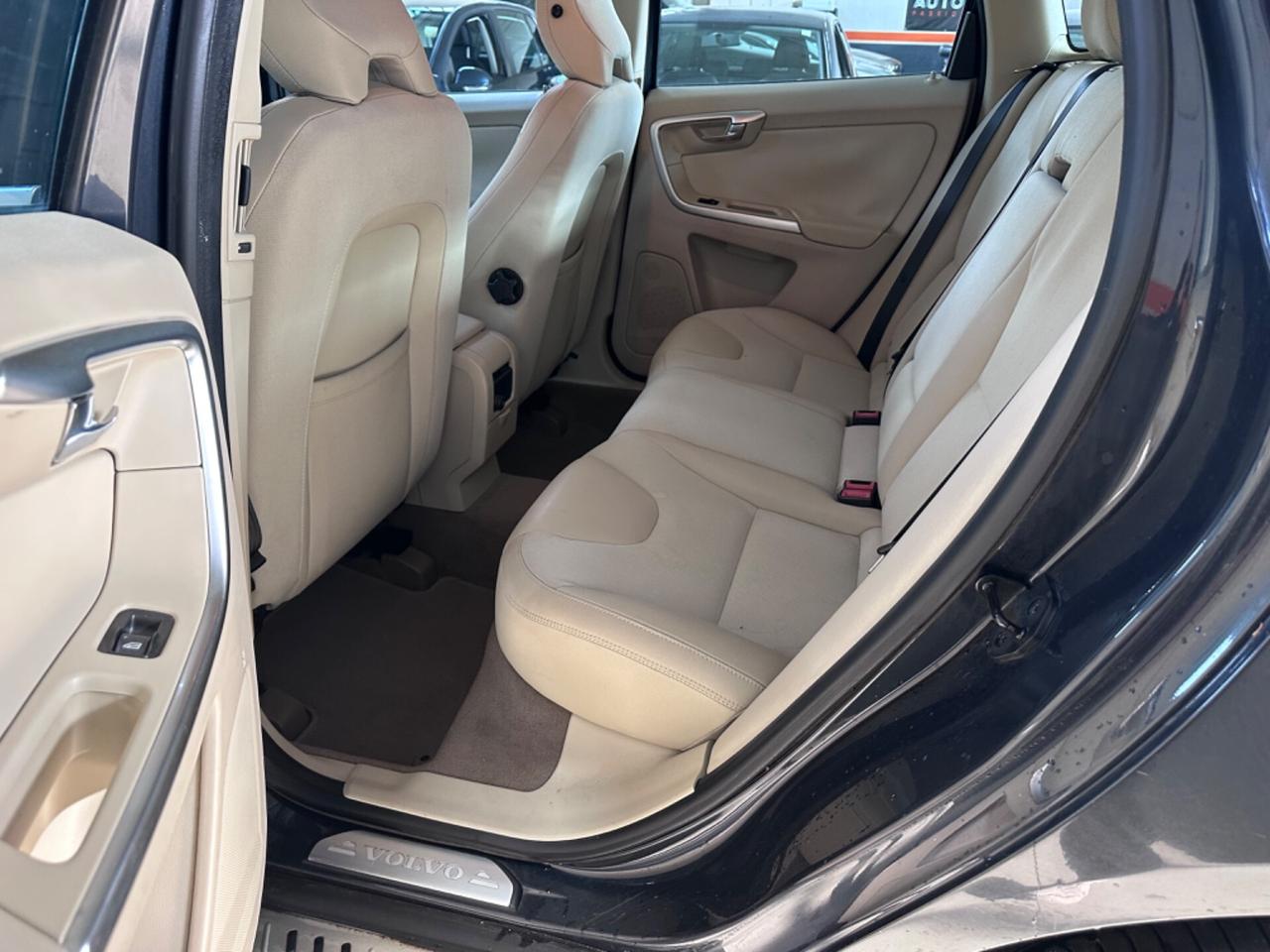 Volvo XC 60 XC60 2.4 D Momentum