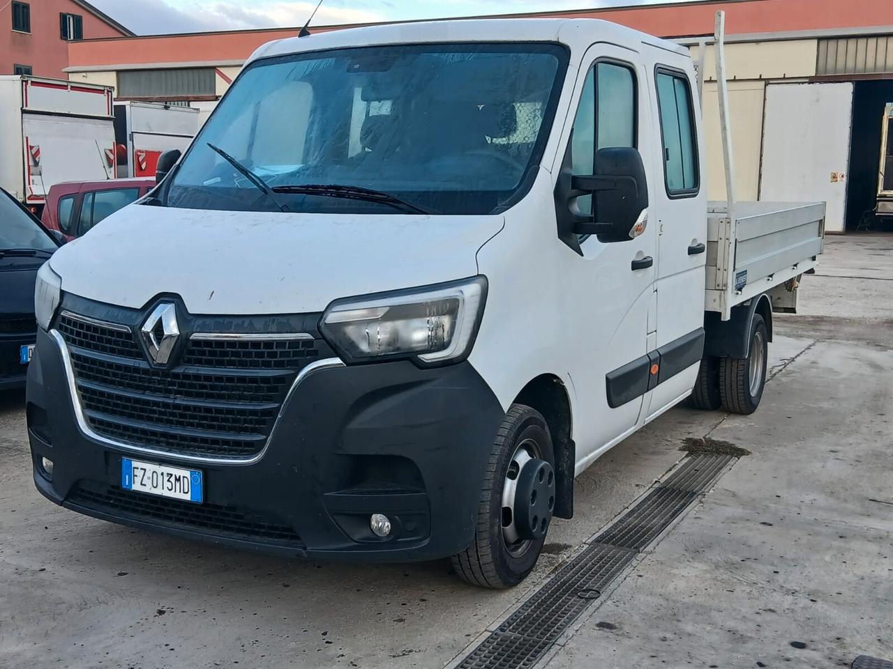 RENAULT MASTER IV 35 RWD - DOPPIA CABINA (C38)