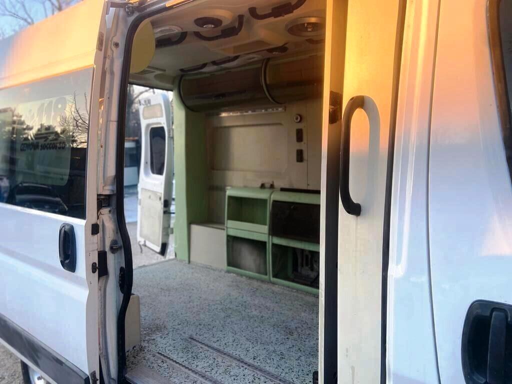 Fiat ducato 3.0 m.jet EX ambulanza autocarro