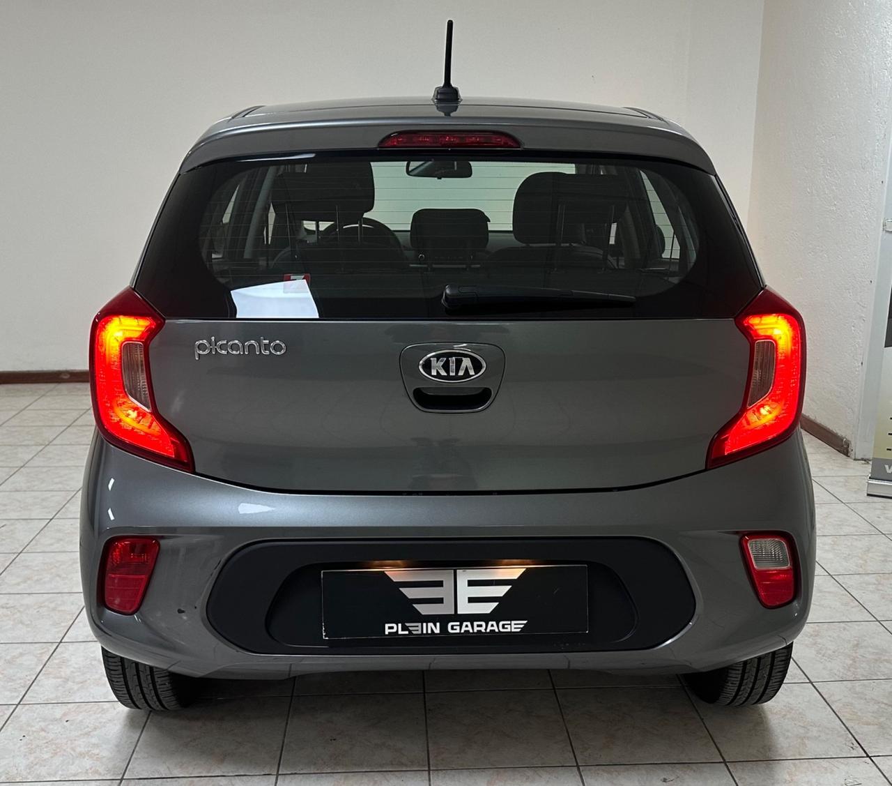 Kia Picanto 1.0 12V 5 porte AMT Urban