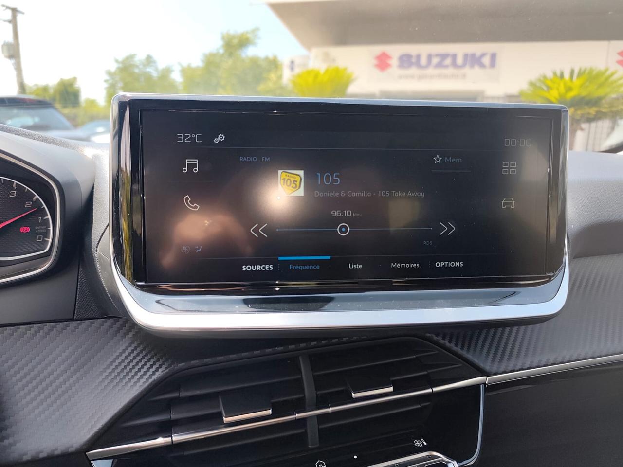 Peugeot 208 Style turbo 100cv