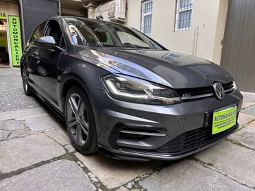 VW Golf 1.0 TSI * R-LINE *