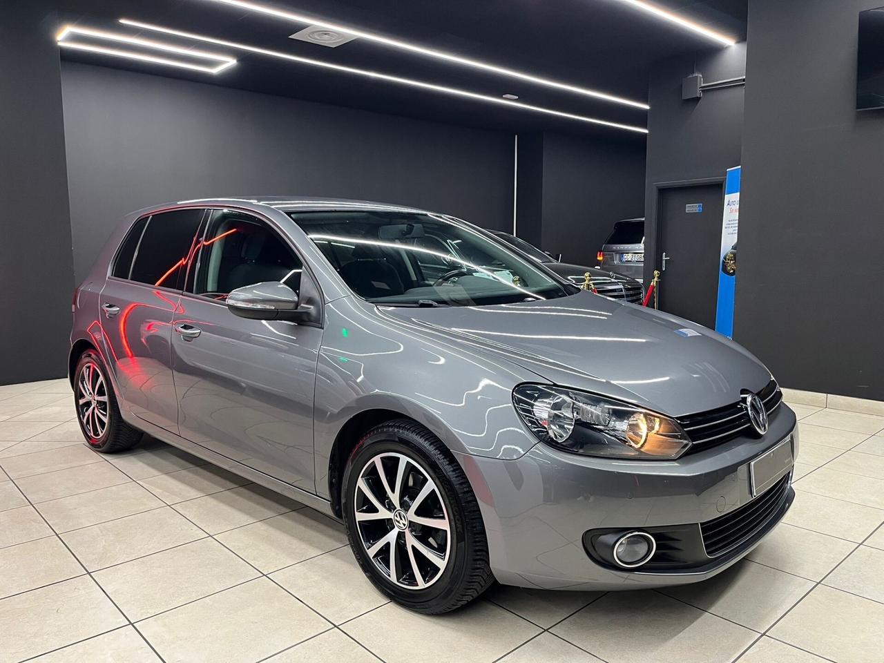 Volkswagen Golf 1.6 TDI DPF DSG 5p. Highline