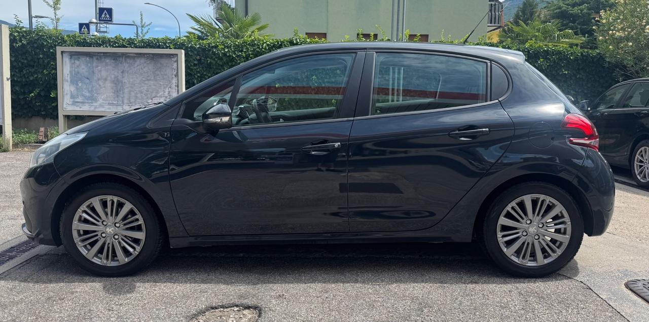 Peugeot 208 BlueHDi 75 5 porte Allure