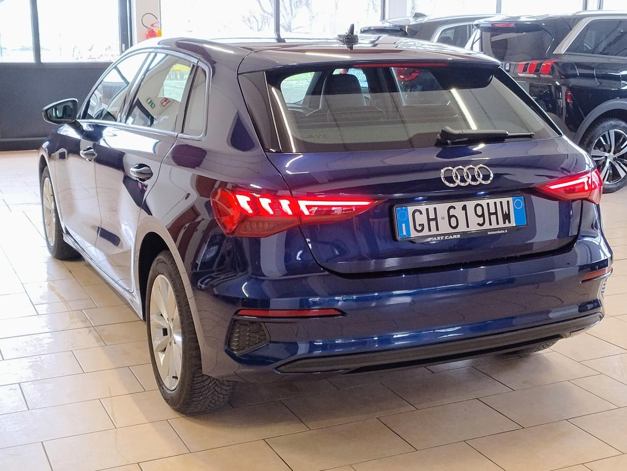 AUDI A3 30 2.0 TDI S-TRONIC S-LINE PACK LUCI LED