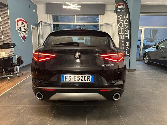 Alfa Romeo Stelvio 2.2 Turbodiesel 180 CV AT8 RWD Super