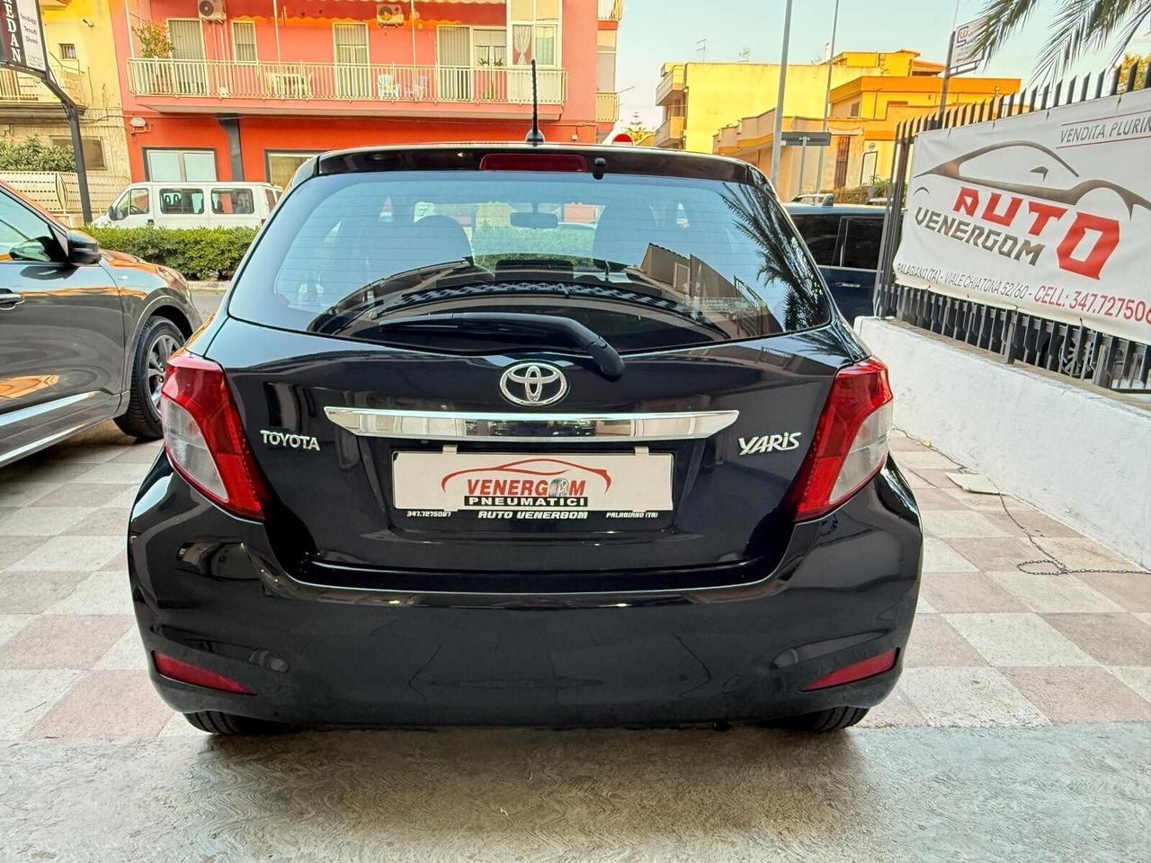 Toyota Yaris 1.0 5 porte Active