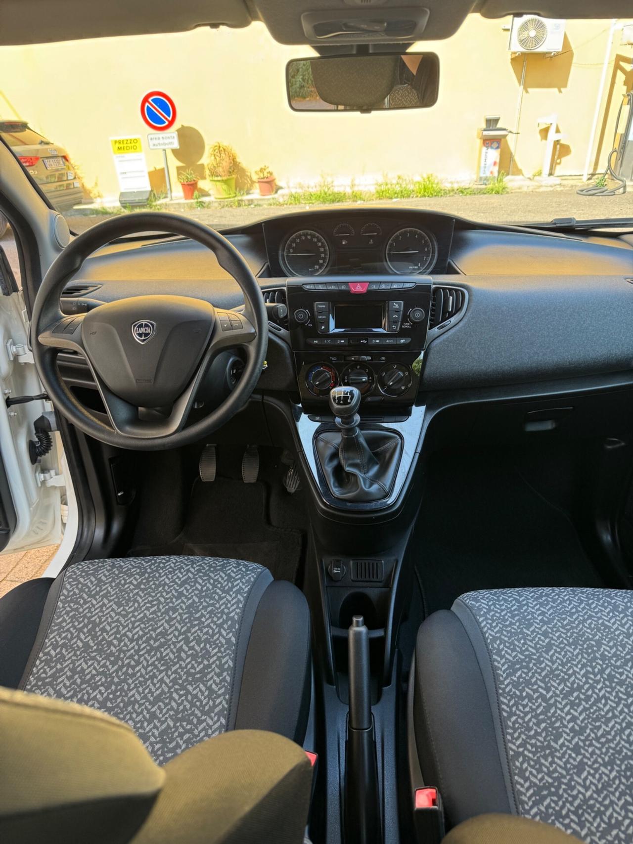Lancia Ypsilon 1.2 69 CV 5 porte Elefantino Blu OK NEOPATEN